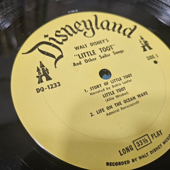 1962 Walt Disney's Little Toot Sailor Songs with Chip N Dale Record Album - Picture 2 of 7